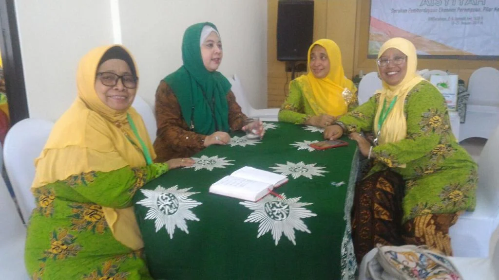 Ayam Ngotot Pitik, Cerita ‘Kecelakaan’ Hadiroh dalam Adegan Terbaik Film Nyai Ahmad Dahlan