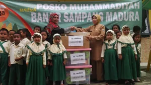 MDMC Distribusikan Bantuan untuk Pelajar