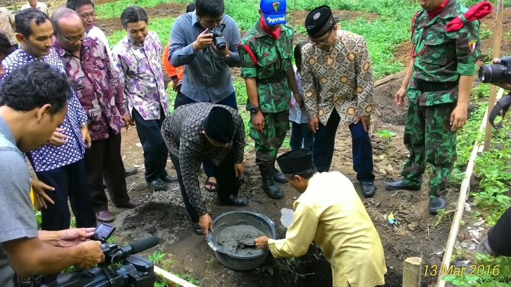 Batu Pertama Pembangunan “At Taqwa” Diletakkan