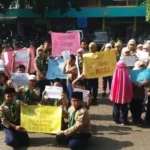 Pesan Perdamaian Siswa-siswi Kreatif dalam Tiga Bahasa