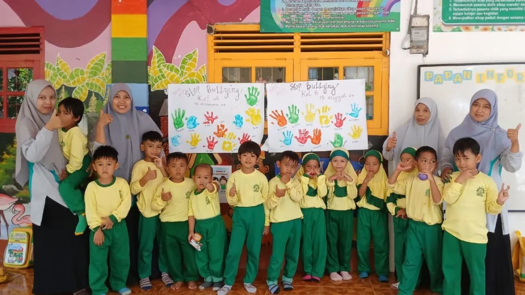 Cap Tangan Warna-Warni, TK Ini Kampanyekan Stop Bullying sejak Usia Dini