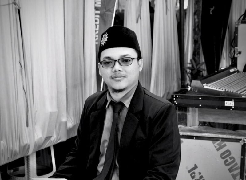Kepada Siapa Saya Harus Bergaul?