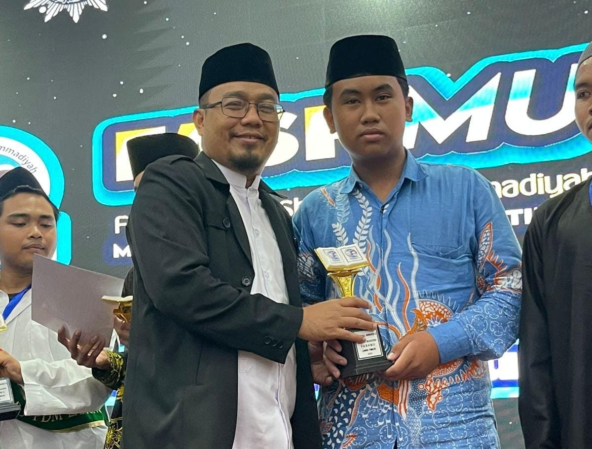 Muadzin Spemutu Gresik Sabet Spesial Award 3 Fashmu 2025