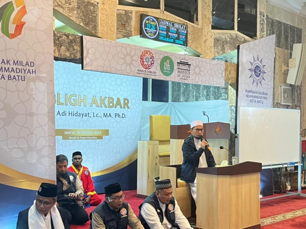 PDM Kota Batu Gelar Tabligh Akbar Bersama Adi Hidayat: Menjadi Pribadi Bertakwa