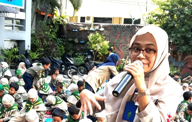 Sambangi SD Almamaternya, Dokter Cantik Ini Ajak Hidup Sehat