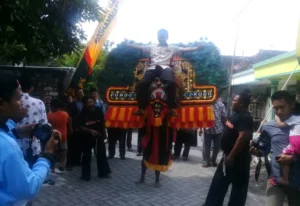Unik! Reog Sambut Peserta Rapat Koperasi KKM Babat