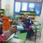 Yang Ingin Belajar IPA dan Matematika Nalaria Bayar Seikhlasnya, di Sini Tempatnya