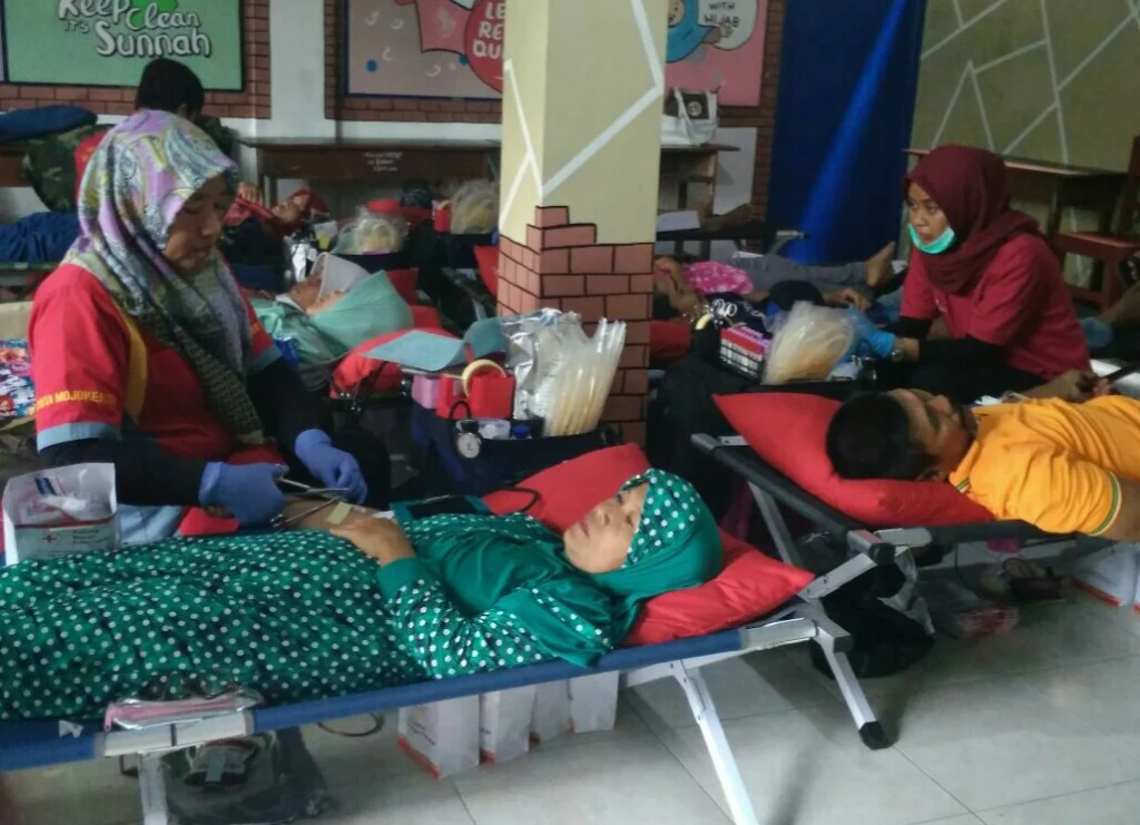 Buruh Tani pun Rela Tak Bekerja demi Donor Darah