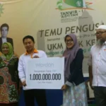 PT Paragon Salurkan CSR Rp 1 M ke Lazismu di Acara Pra-Tanwir I Aisyiyah