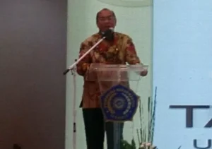Saat Istri Rektor UMSurabaya Dituduh Ambil Roti Peserta Tanwir