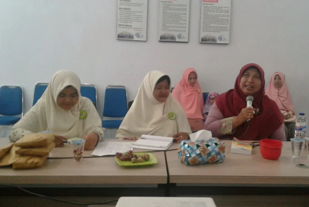 Ber-Nasyiah Itu yang Kaffah, Jangan Terpaksa!