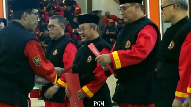 Prof Abdul Mu’ti Dikukuhkan sebagai Pendekar Kehormatan Tapak Suci di Kejuaraan Dunia 2025