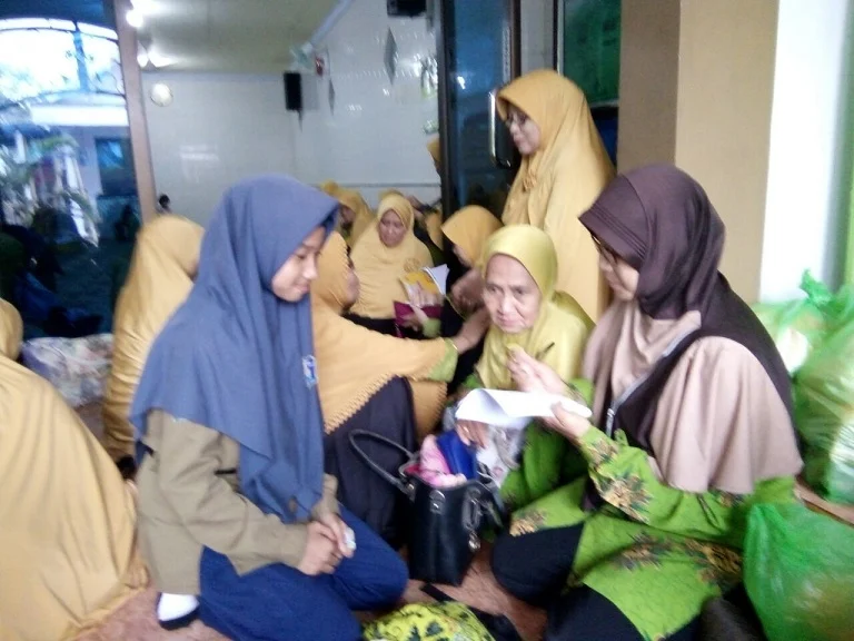 Demi Organisasi, Kader IPM Galang Dana ke Pengajian Aisyiyah