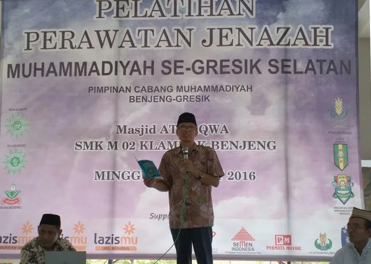 Meski Banjir, Peserta Pelatihan Rawat Jenazah Gresik Membludak
