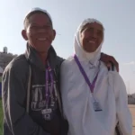 Sepasang Kuli Bangunan Umrah Bersama