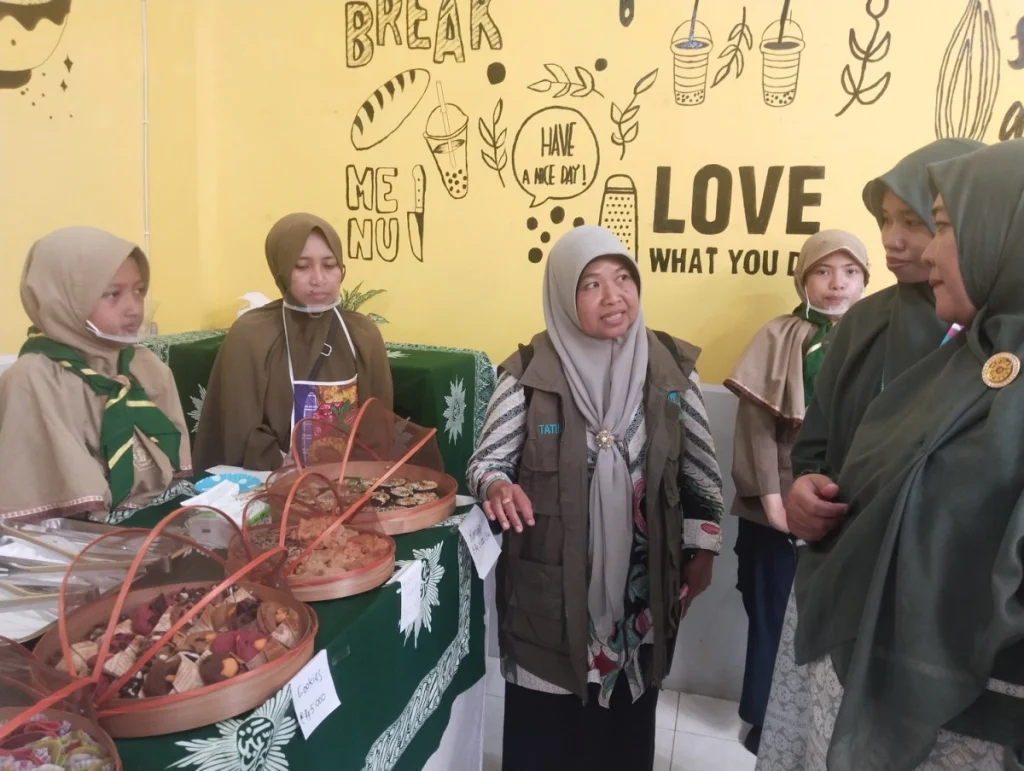 Kantin Sehat Wujudkan Generasi Hebat, SD MUDRI Ikuti Perhelatan LLSMS Se-Kabupaten Gresik