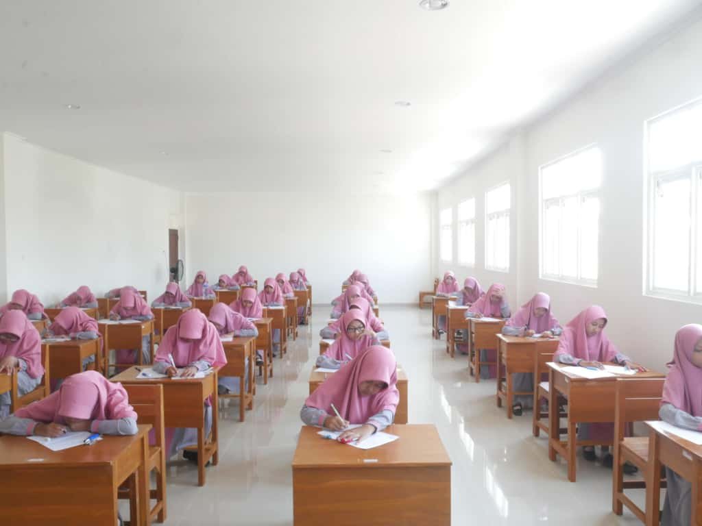 PTS Ganjil di AQBS: Latih Kejujuran, Kesungguhan, dan Tawakal dalam Menuntut Ilmu