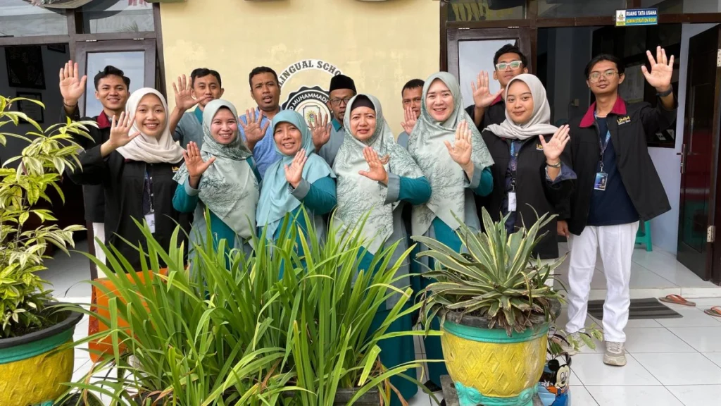 Mahasiswa UMM Bina Karakter Anak SD Muhammadiyah Kota Blitar Lewat Program SCBT