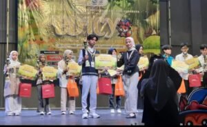 Siswa SMA Muha Genteng Kembali Sabet Juara 1 Lomba Poster Publik EDYCY Tingkat Jawa Timur