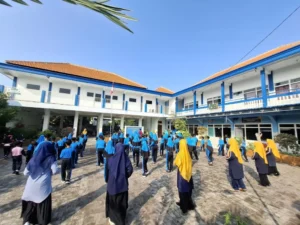 Cara Seru MI Muhammadiyah 1 Gumeno Peringati Hari Anak Nasional 2025