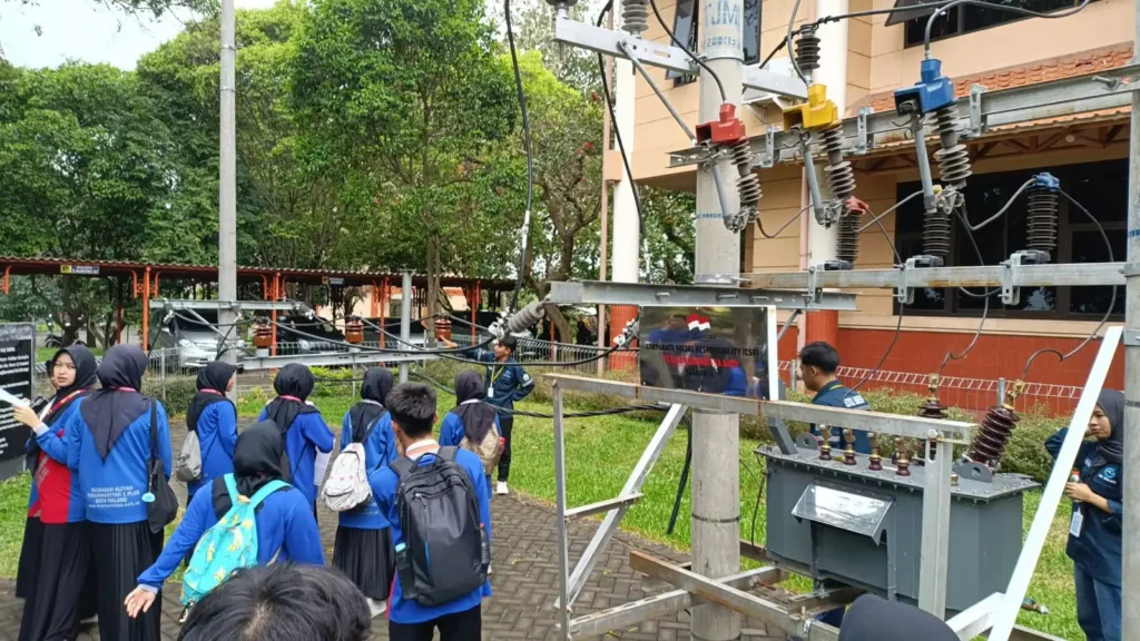 MA Muhammadiyah 1 Malang Kunjungi Laboratorium ITN dalam Outing Class