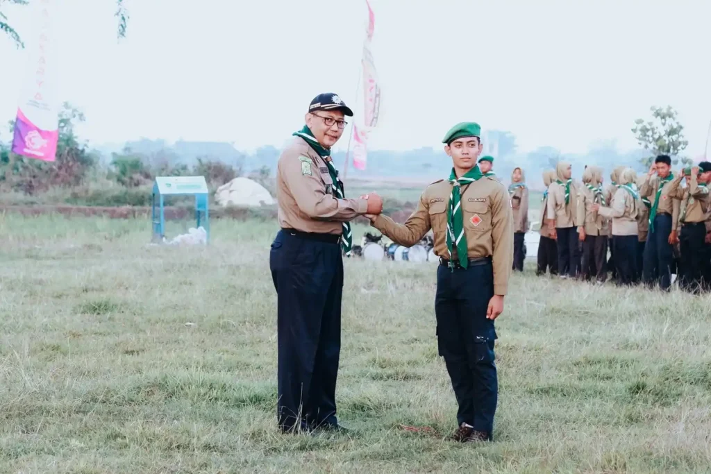 Warna Warni Keseruan Pembukaan Kemah Syiar Pandu Hizbul Wathan Kwartir Cabang Balongpanggang