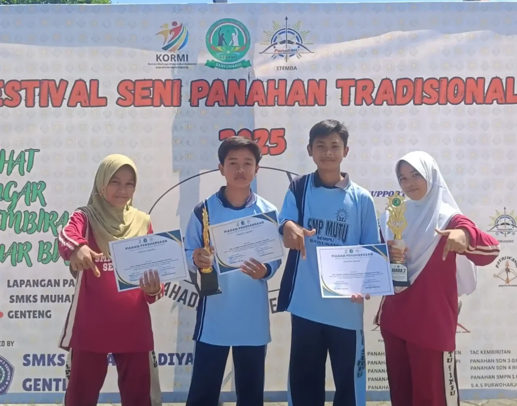 Torehkan Prestasi di Ajang Panahan Banyuwangi, Siswa SMP MUTU Sempu Raih Juara 2 dan 3