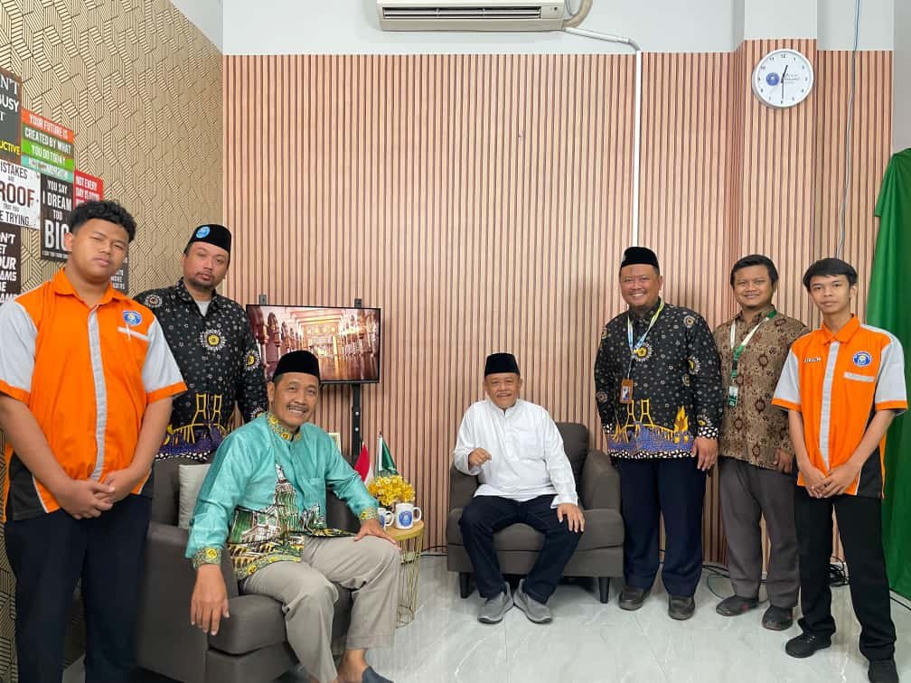 Ketua PDM Kota Bekasi Studi Tiru Tata Kelola Sekolah Unggul di SMK Mudisa Surabaya