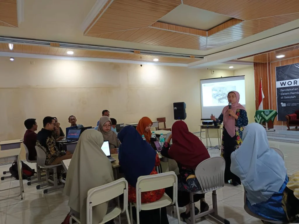 Spemutu Gresik Gelar Workshop Deep learning, Ini Bahasannya