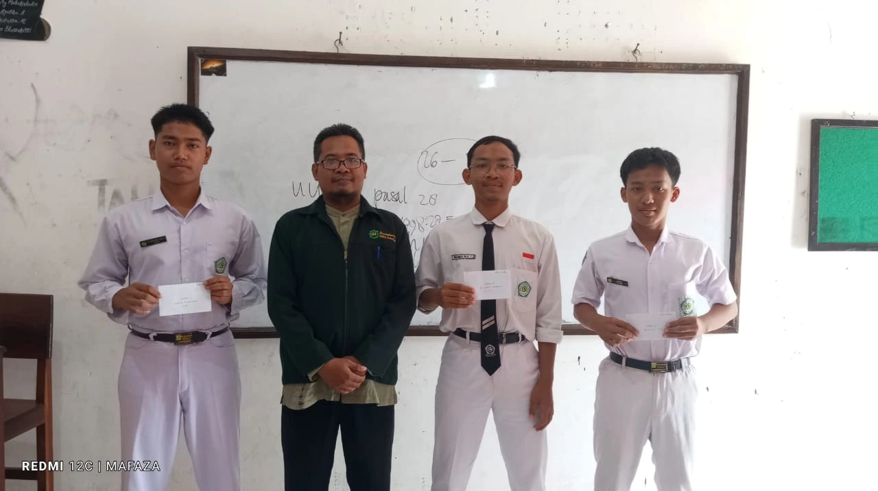 MA Al-Ishlah Apresiasi Bintang Kelas, Rapor PSTS Ganjil Dibagikan Serentak