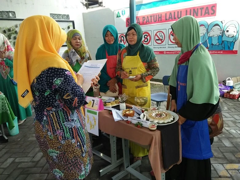 Pisang Goreng Sambal Terasi Temukan di Berlian School