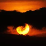 Islam Bersatu Saat Gerhana