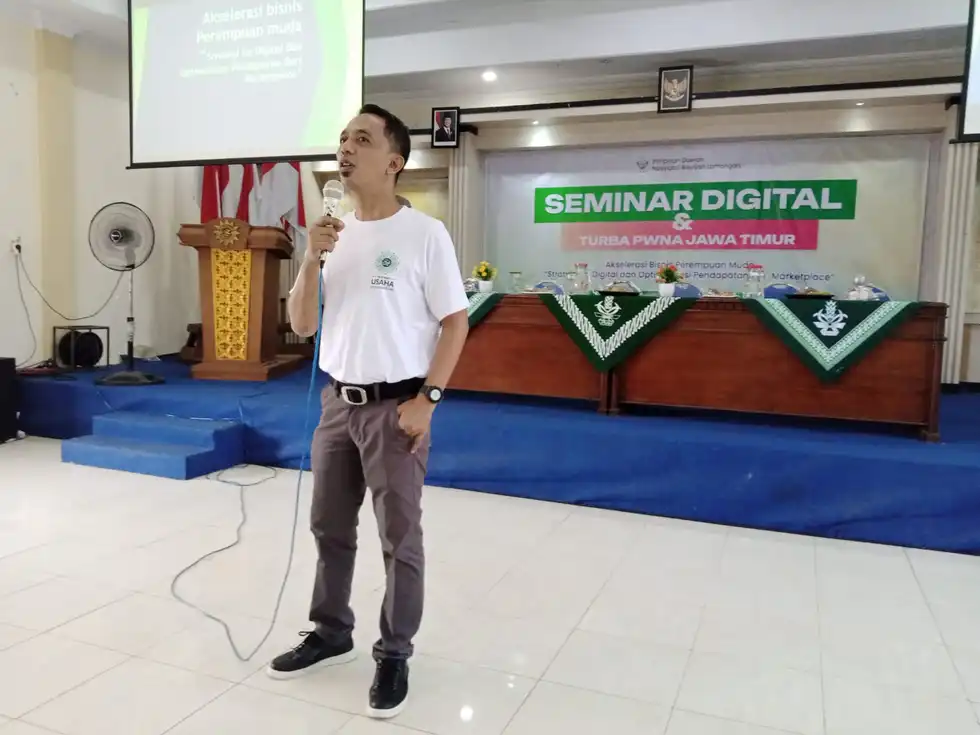 Seminar Digital PDNA Lamongan Bahas Strategi Akselerasi Bisnis Perempuan Muda