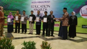 Inilah Sekolah Terunggul di Jatim Tahun 2016