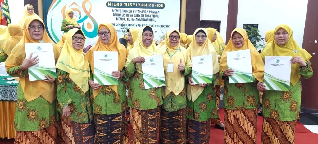 19 Kepala TK dan KB Aisyiyah Gresik Terima SK Pengangkatan di Puncak Milad ke-108 Aisyiyah