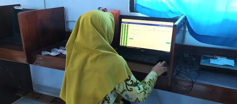 Guru SMP Muhammadiyah 1 Blitar Laksanakan Survei Lingkungan Belajar untuk Tingkatkan Mutu Pendidikan