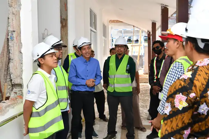 Satu Tahun Pemerintahan, Wamen Fajar Pastikan Revitalisasi Sekolah Jadi Bukti Keseriusan Presiden Benahi Pendidikan