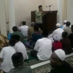 Senangnya Shalat Gerhana Bersama Ayah Bunda