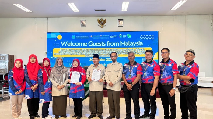 Sinergi Lintas Negara, SD Mudipat Sambut Rombongan Sekolah Kebangsaan Datuk Usman Awang Johor