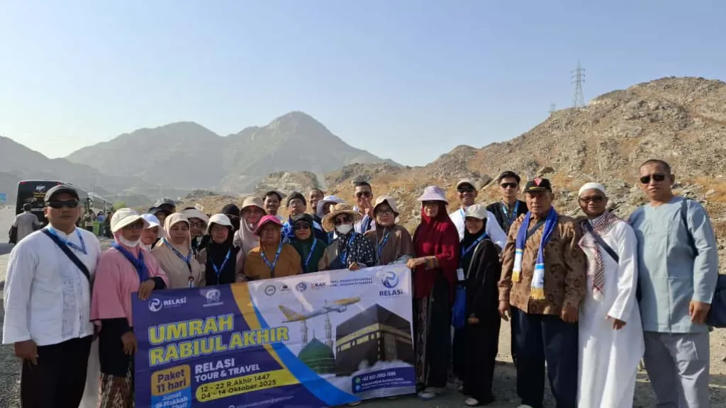 Air Mata di Raudhah, Doa di Bawah Hujan: Catatan Perjalanan Umrah Penuh Berkah