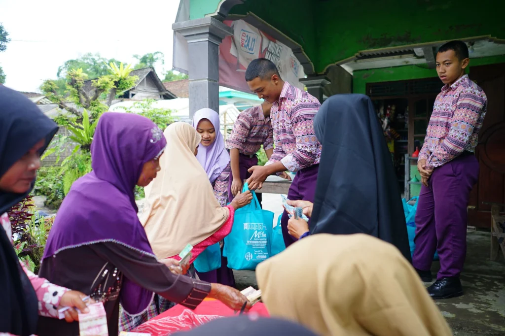 Milad SMP Muhammadiyah Plus Gunungpring: 18 Tahun Menginspirasi dan Berbagi