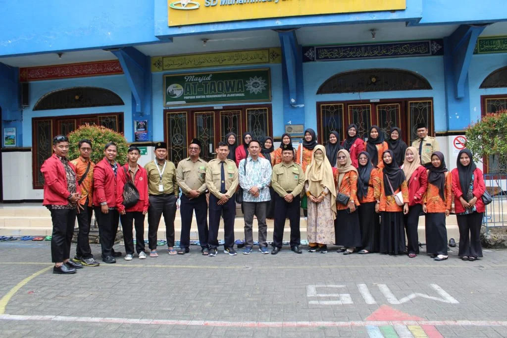 Pengalaman Seru KKL PGSD FKIP Unmuh Cirebon di SDM Limas
