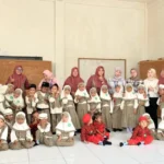 Mahasiswa KKN Kelompok 33 UMG Terapkan Token Ekonomi, Tingkatkan Kedisiplinan dan Keaktifan Anak