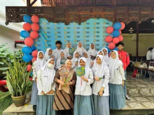 Remaja Sehat, Generasi Hebat: Siswa Smamda Sidoarjo Belajar di RSUD RT Notopuro Sidoarjo