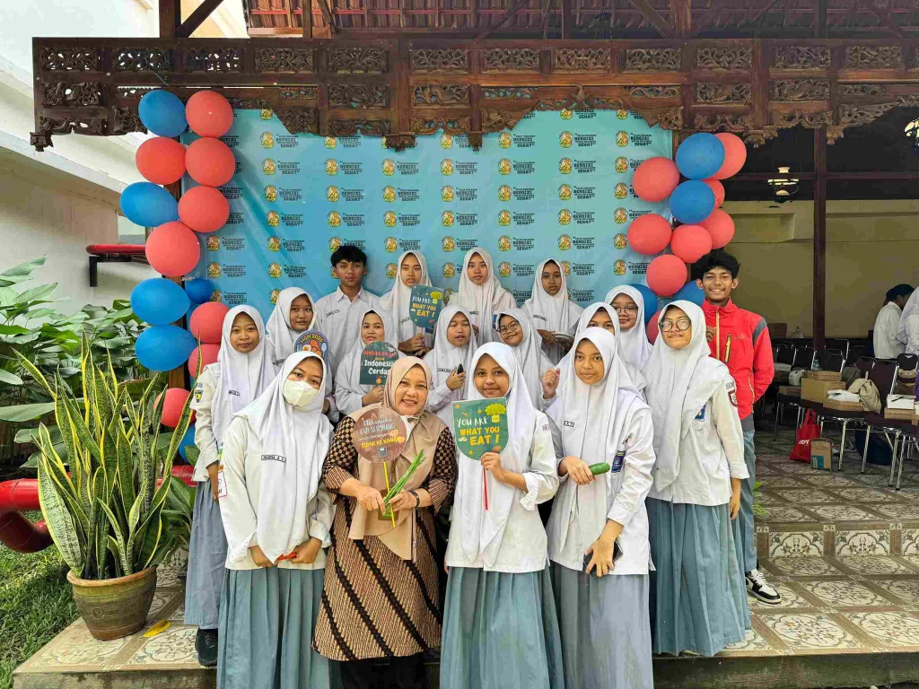 Remaja Sehat, Generasi Hebat: Siswa Smamda Sidoarjo Belajar di RSUD RT Notopuro Sidoarjo