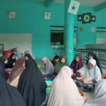 Meski Libur, Namun Guru Al-Ishlah Sendangagung Ini Tidak Nganggur
