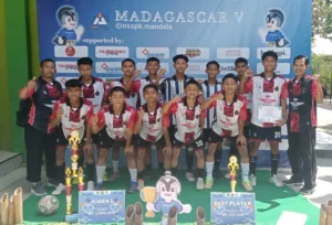 Arahan Dengan Bahasa Arab, SMPM 12 Sendangagung Juara 1 dan Best Player Futsal di Madagaskar 5