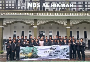 MBS Al-Hikmah Sambut Hangat Kunjungan Rihlah Tarbawiyah Ponpes Darul Istiqomah Bondowoso