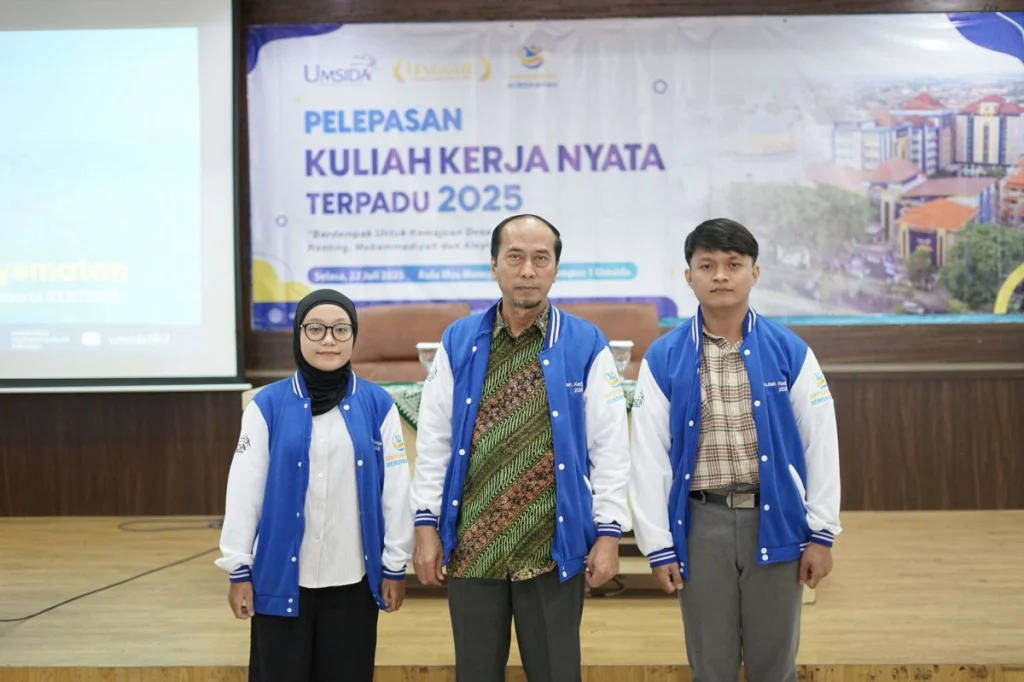 Wujudkan Kampus Berdampak, Umsida Resmi Lepas 473 Mahasiswa KKN-T di 30 Ranting Muhammadiyah