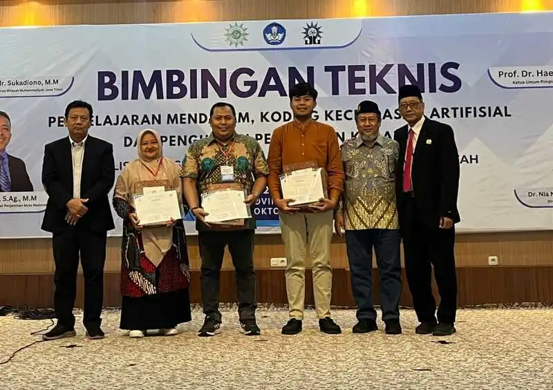 Guru SD Muda Surabaya Raih Predikat Terbaik dalam Pelatihan Bimtek Pembelajaran